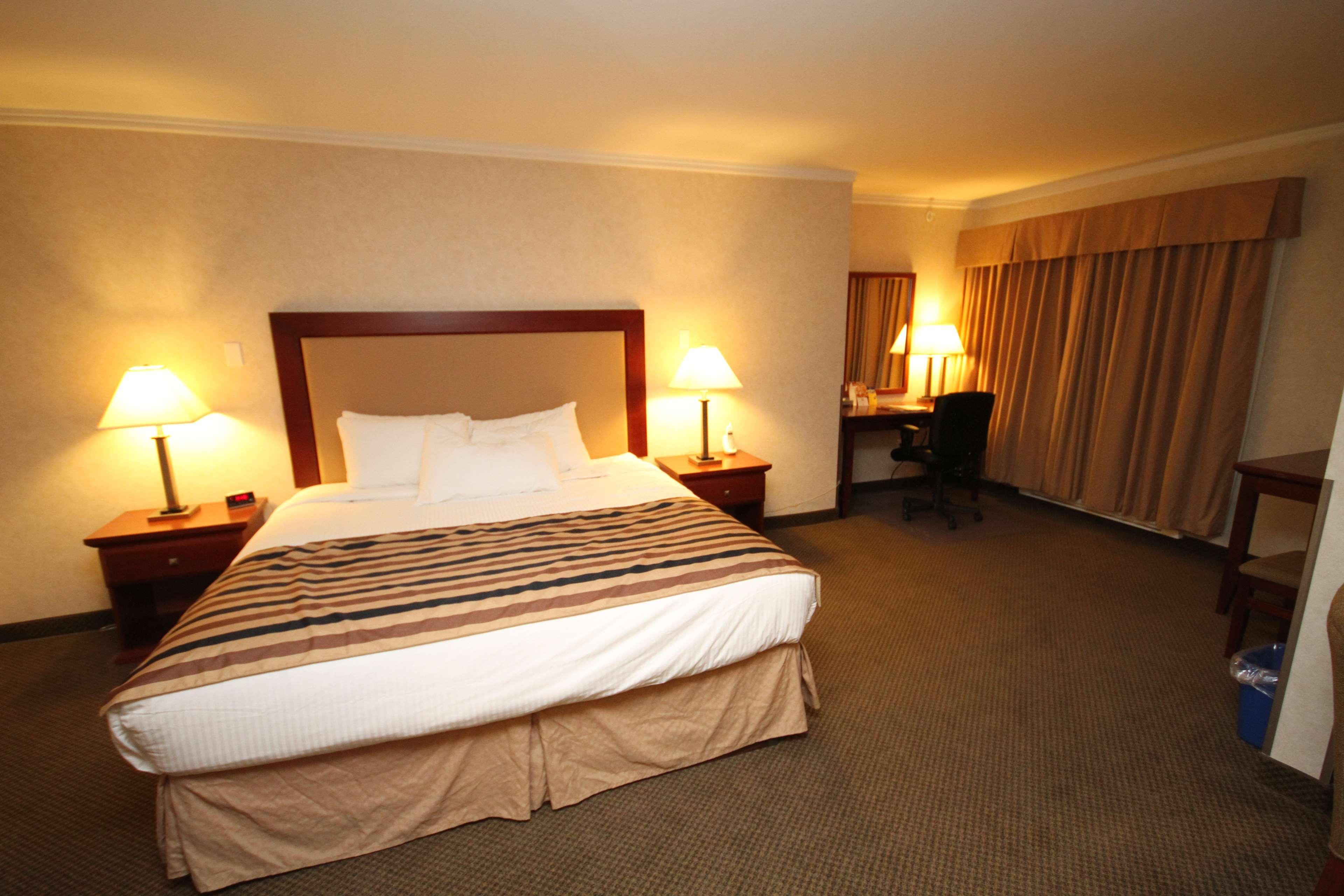 Best Western Gold Rush Inn Whitehorse Exterior photo