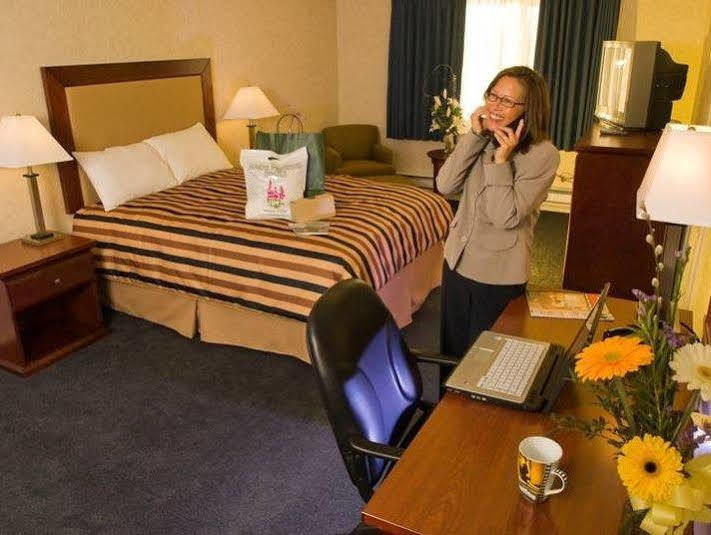 Best Western Gold Rush Inn Whitehorse Exterior photo